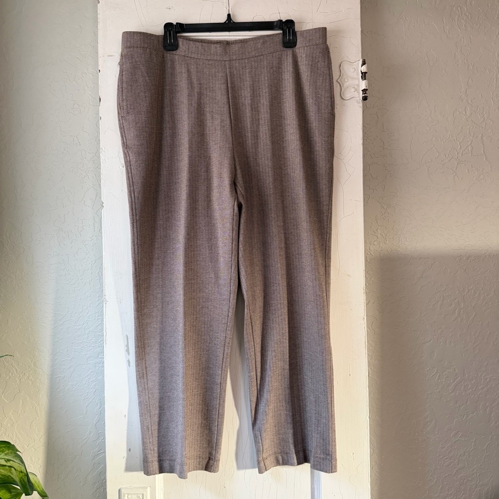 Allison Daley Brown Herringbone Pants‎